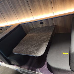 114 William J004 J005